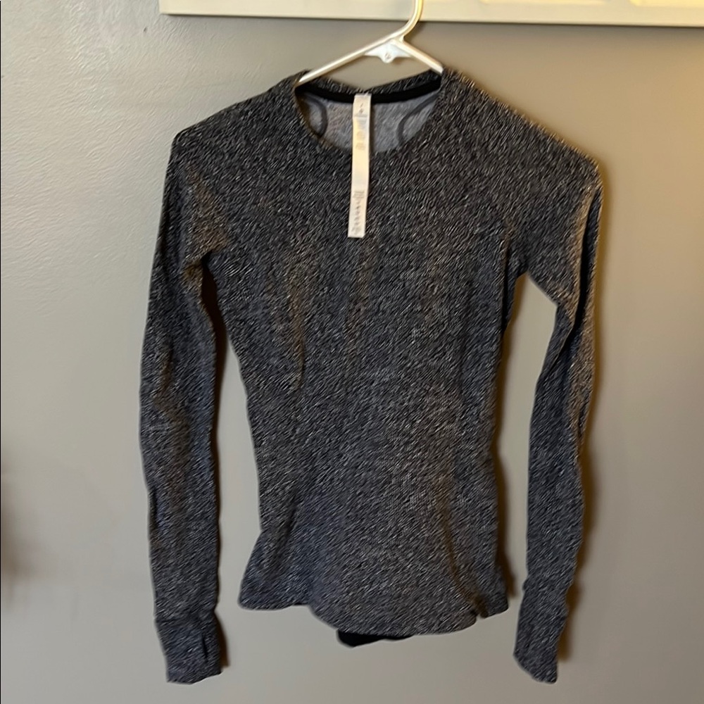 Lululemon Black and Gray Knit Top